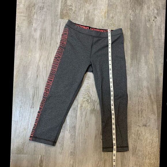 NWOT Neon orange Under armor tank top & capris - Picture 15 of 15